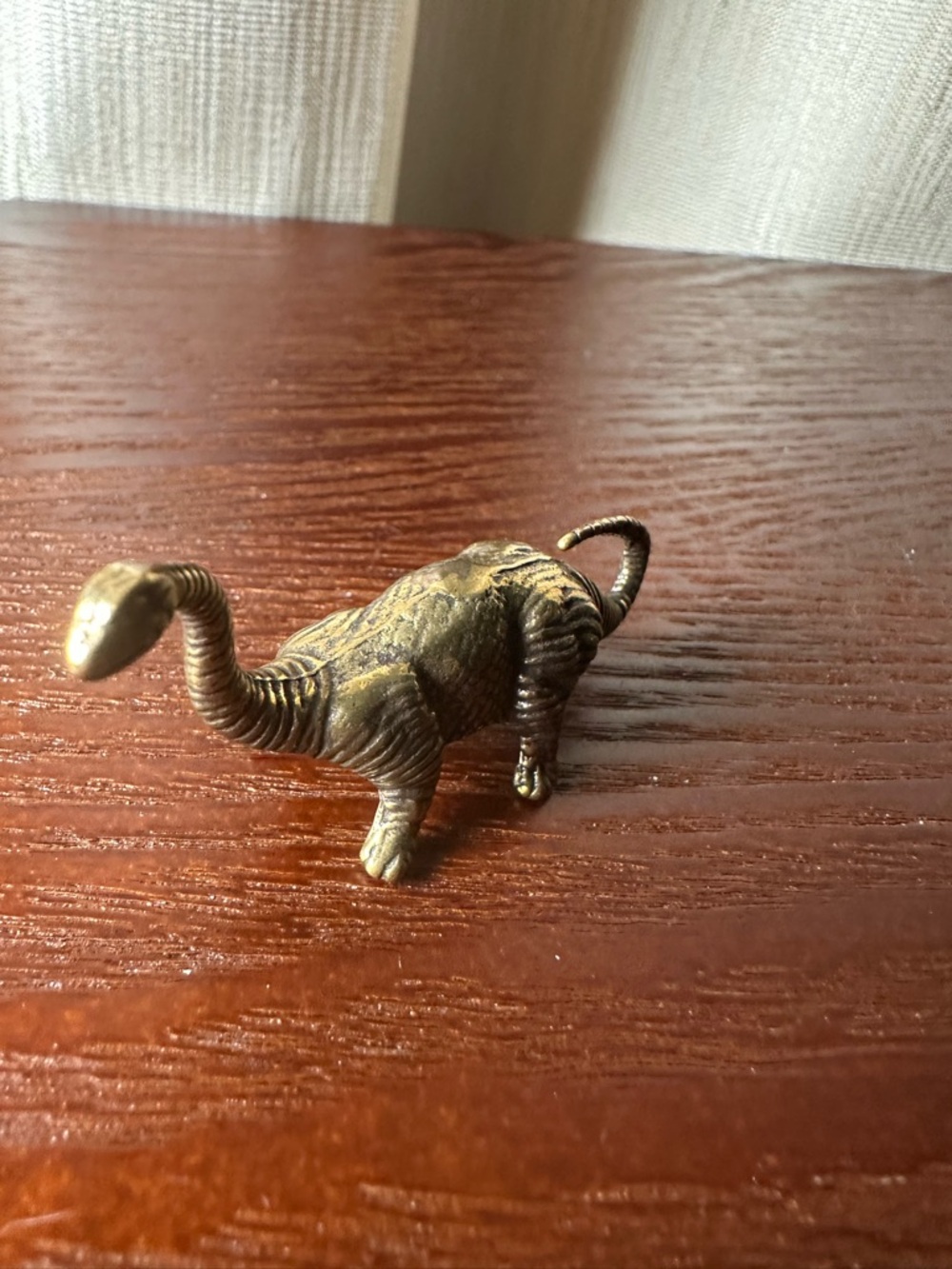 Brass-Colored Brachiosaurus Reptile Figurine - Vintage Style - Picture 2 of 14